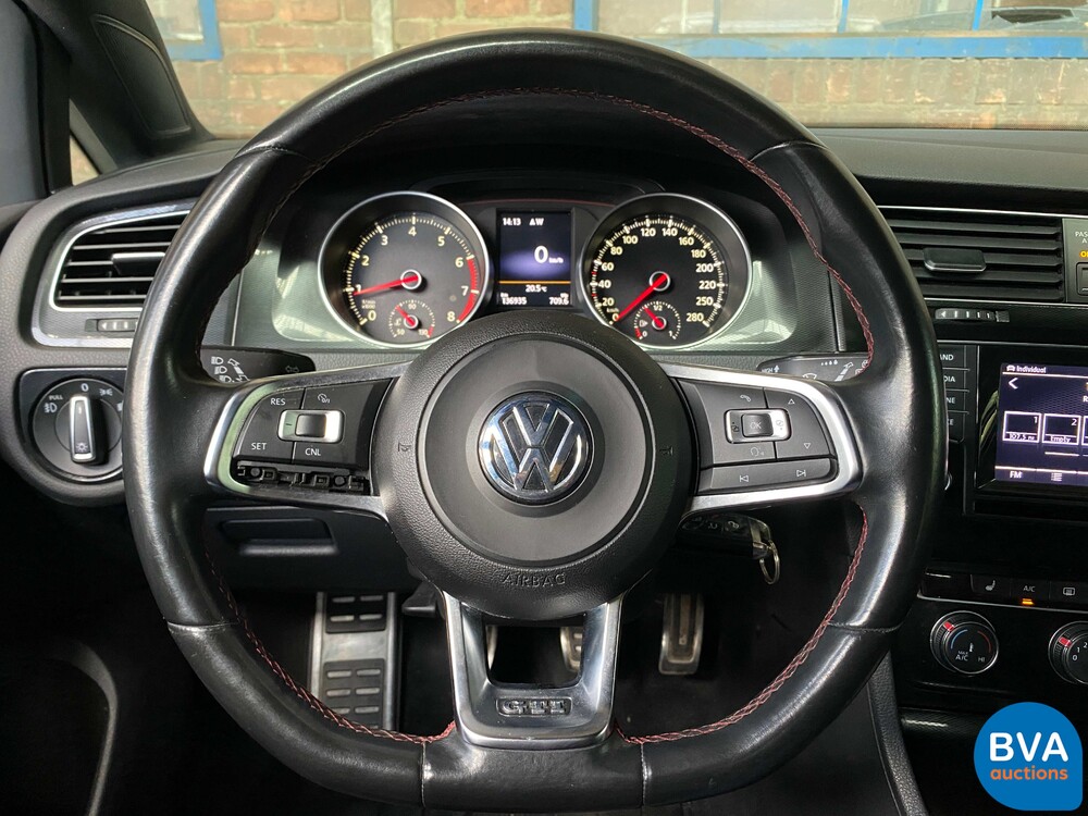 Volkswagen Golf GTI 245 PS 2015.