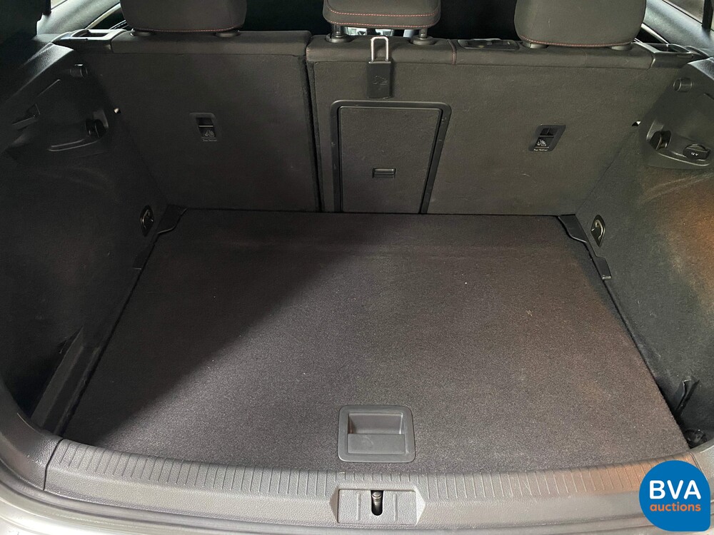 Volkswagen Golf GTI 245 PS 2015.