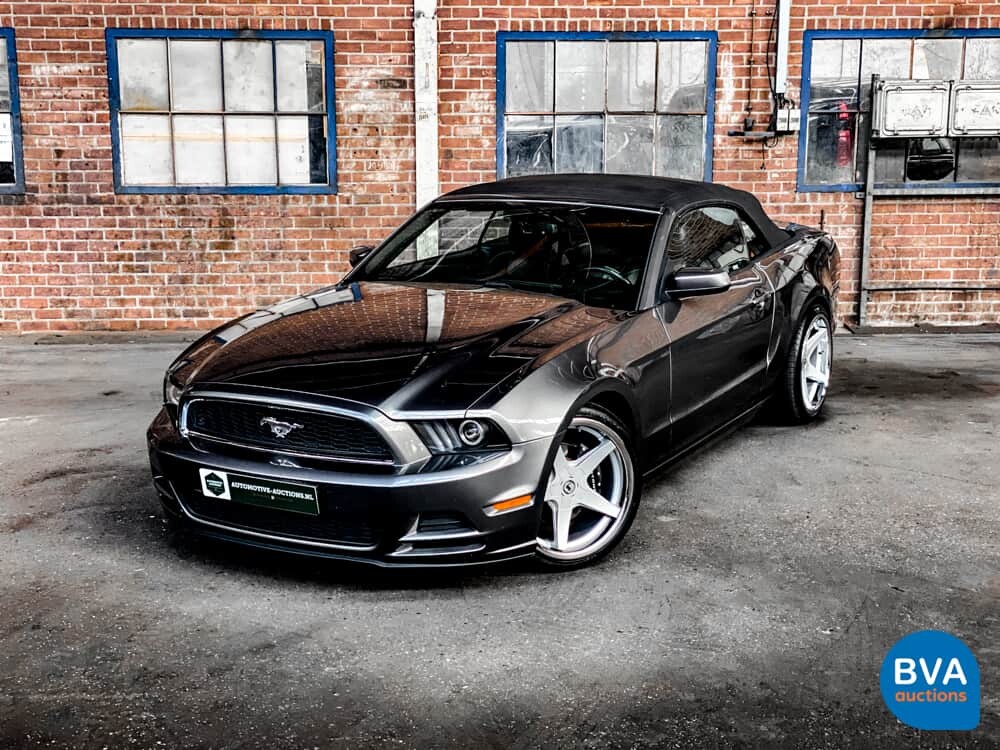 Ford Mustang Cabrio 3.7 V6 310 PS Cabrio.