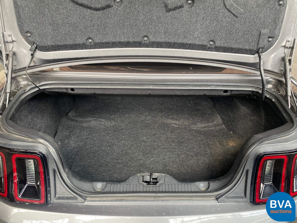 Ford Mustang Cabrio 3.7 V6 310 PS Cabrio.