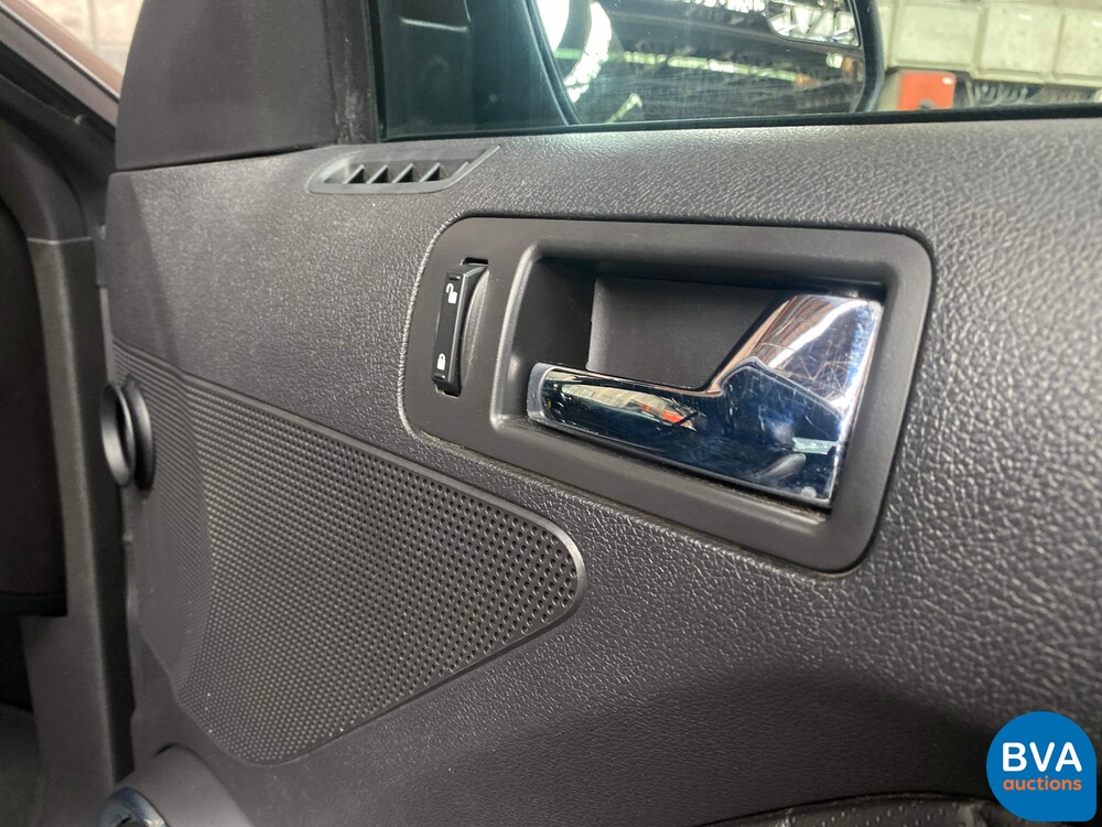 Ford Mustang Cabrio 3.7 V6 310 PS Cabrio.