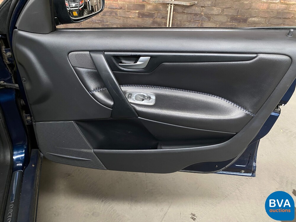 Volvo V70 Cross Country 2.4 T Ocean Race 200hp 2001 -Original NL-, 20-HH-HB.