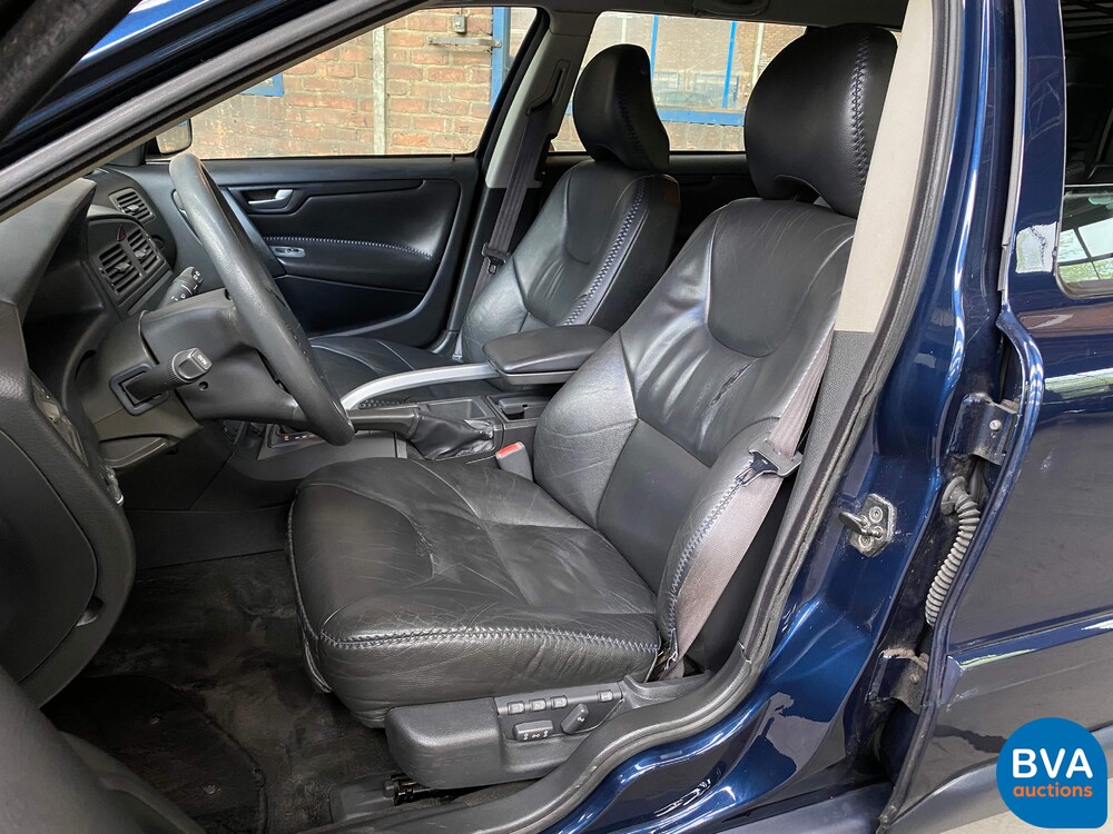 Volvo V70 Cross Country 2.4 T Ocean Race 200hp 2001 -Original NL-, 20-HH-HB.