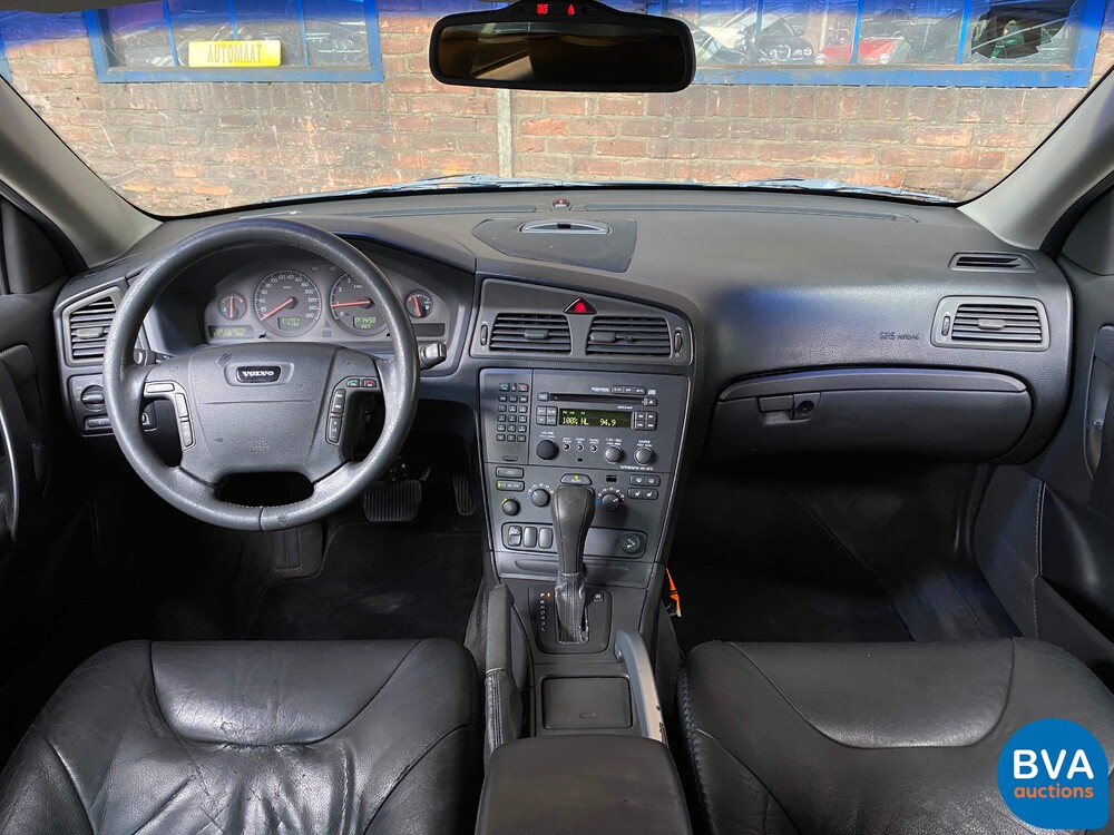Volvo V70 Cross Country 2.4 T Ocean Race 200hp 2001 -Original NL-, 20-HH-HB.