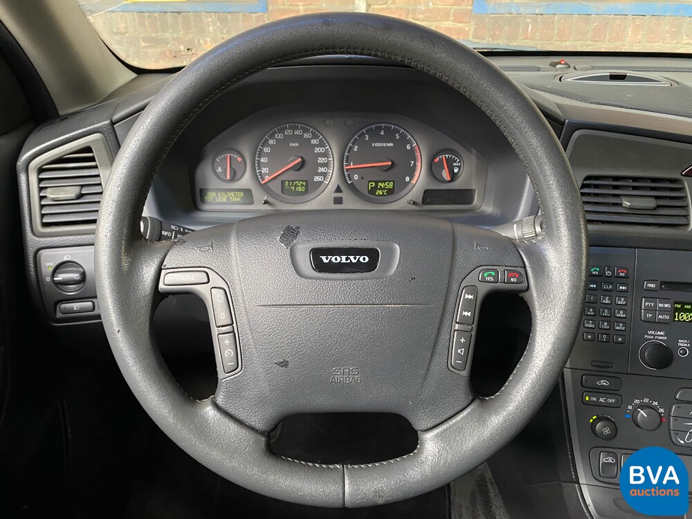 Volvo V70 Cross Country 2.4 T Ocean Race 200hp 2001 -Original NL-, 20-HH-HB.