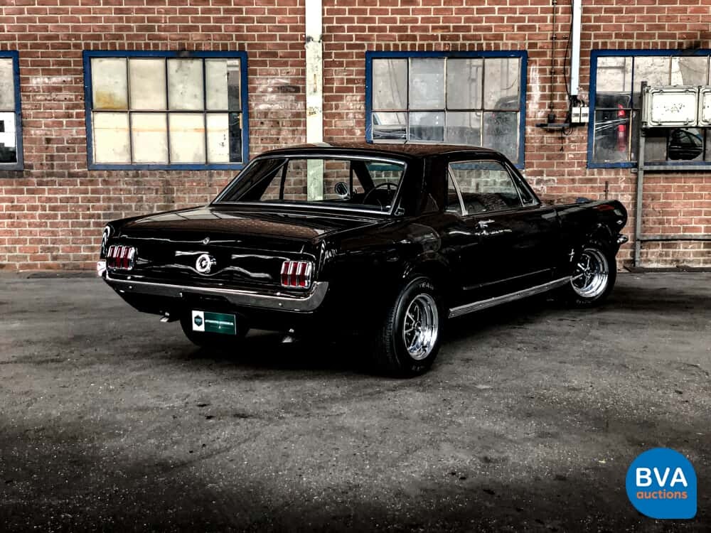 Ford-Mustang 4.7 V8 225 PS 1966.