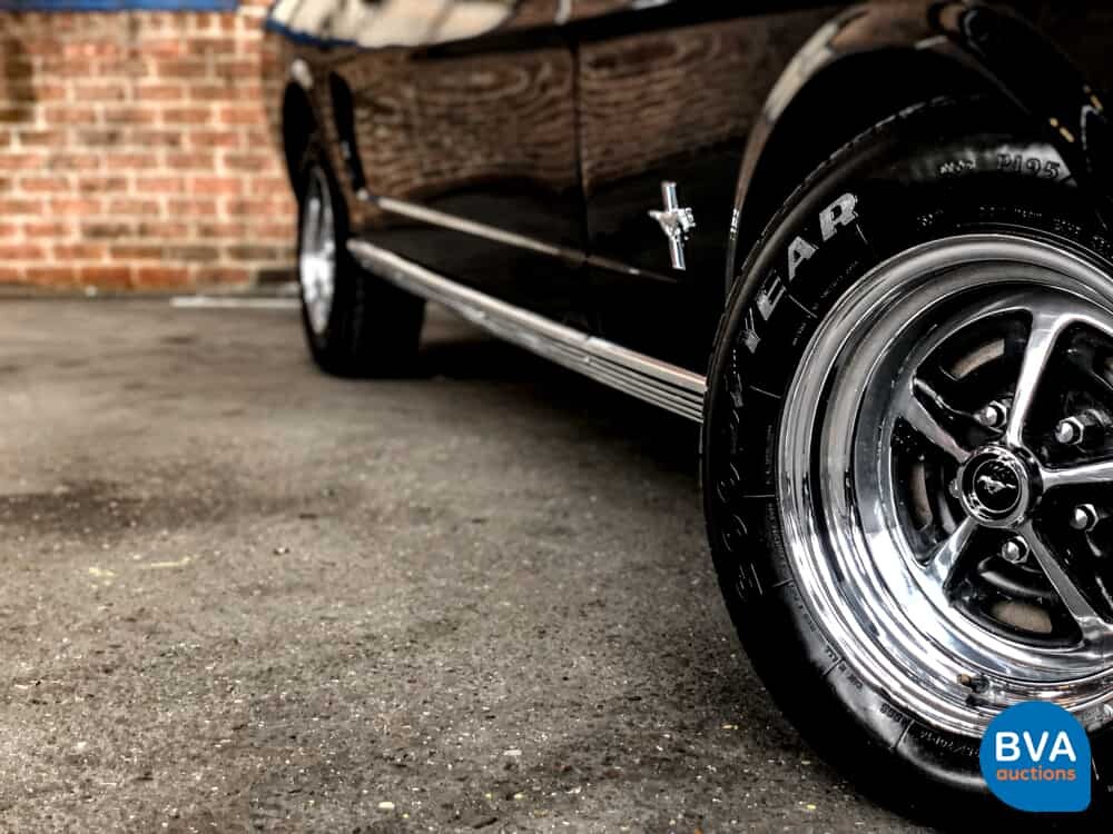 Ford-Mustang 4.7 V8 225 PS 1966.