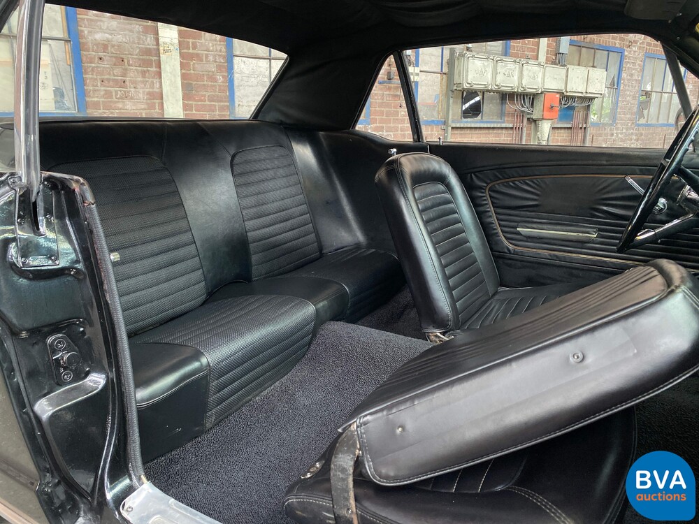 Ford-Mustang 4.7 V8 225 PS 1966.