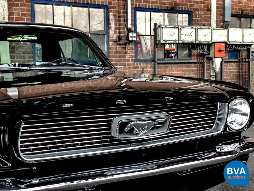 Ford-Mustang 4.7 V8 225 PS 1966.