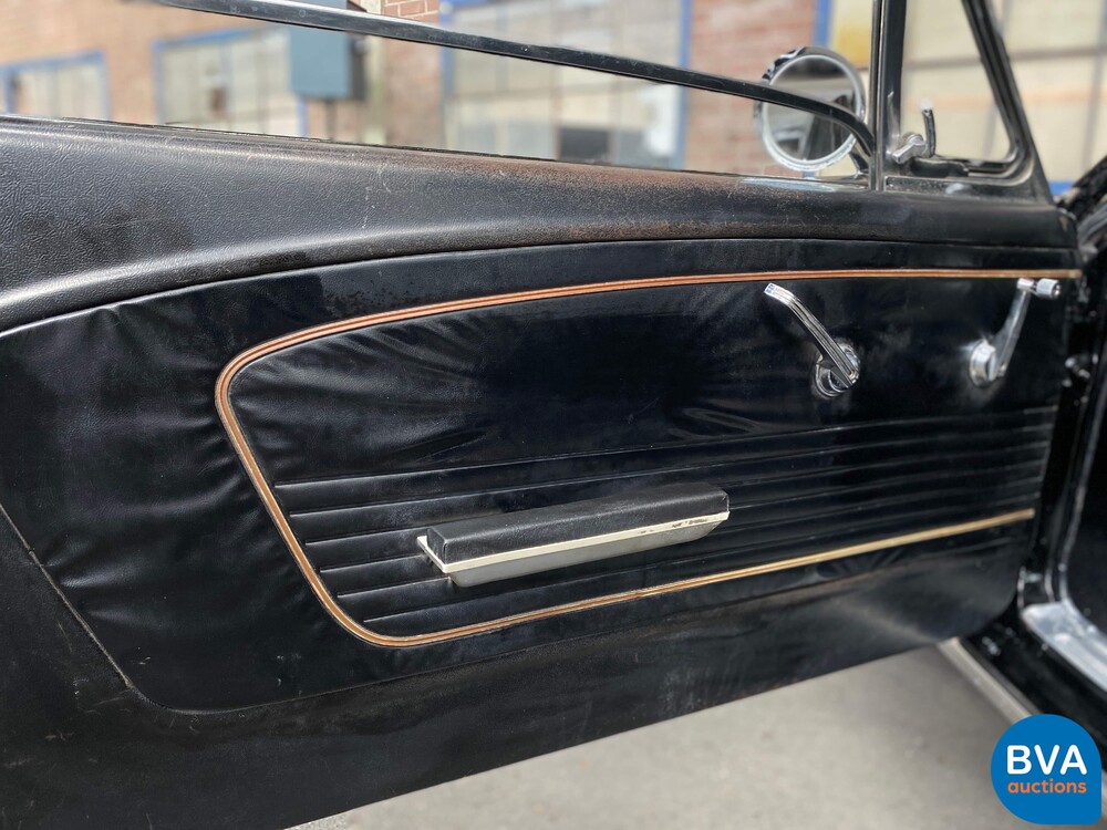 Ford-Mustang 4.7 V8 225 PS 1966.