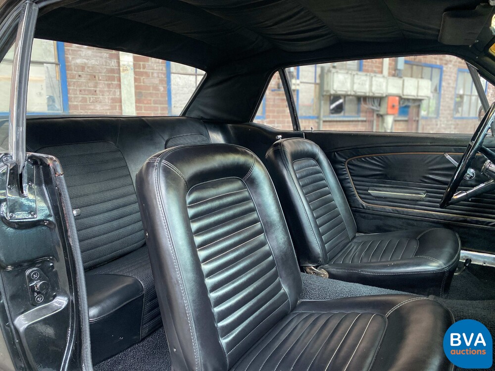 Ford-Mustang 4.7 V8 225 PS 1966.