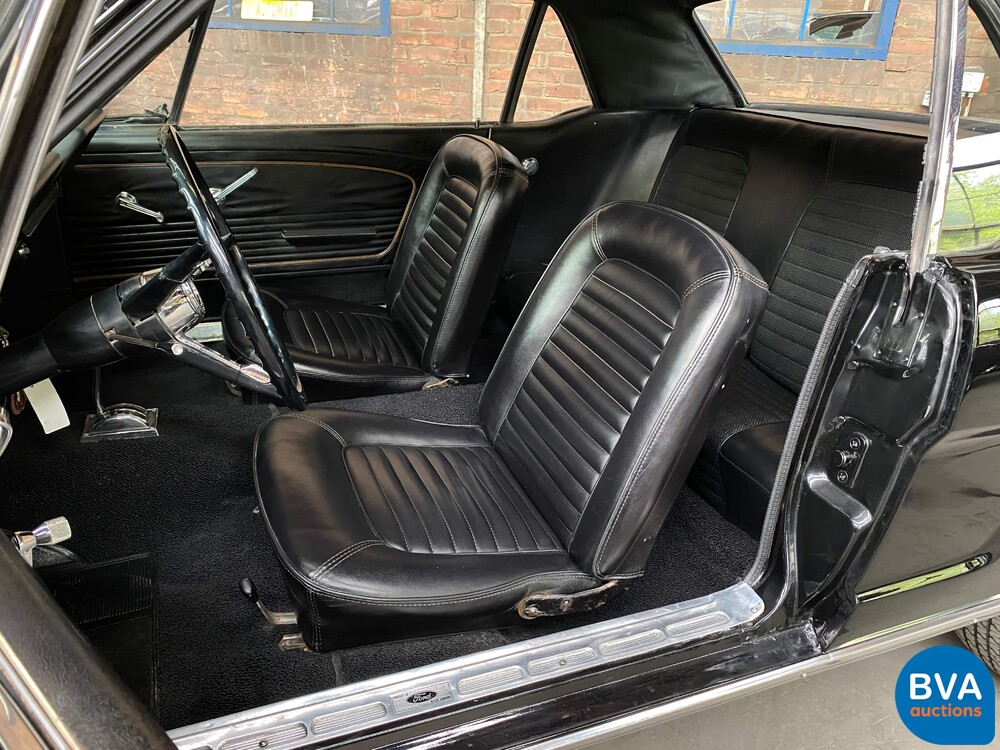 Ford-Mustang 4.7 V8 225 PS 1966.