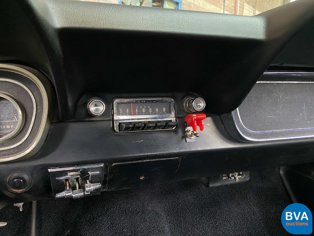 Ford-Mustang 4.7 V8 225 PS 1966.