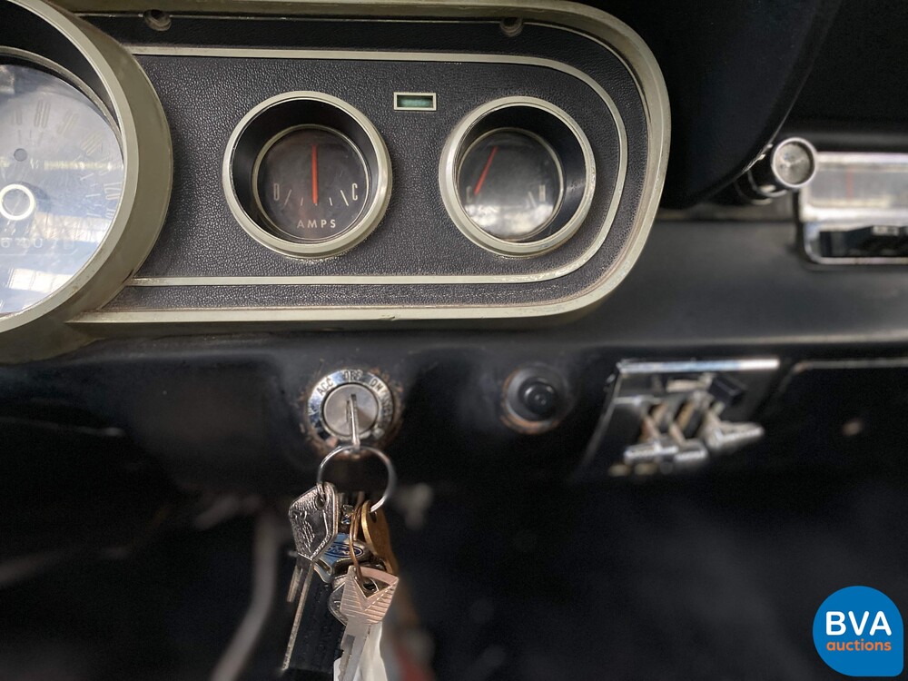 Ford-Mustang 4.7 V8 225 PS 1966.