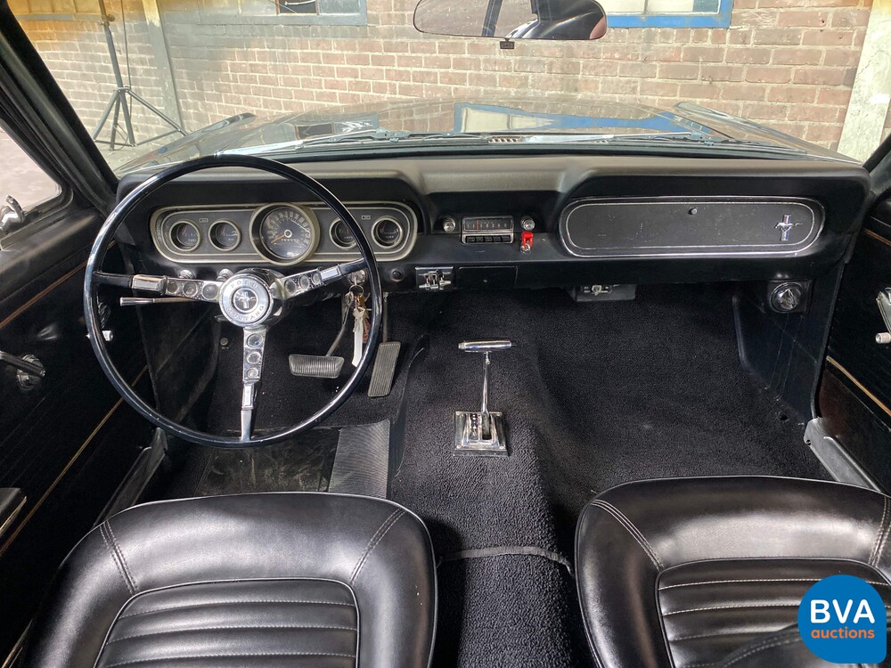 Ford-Mustang 4.7 V8 225 PS 1966.