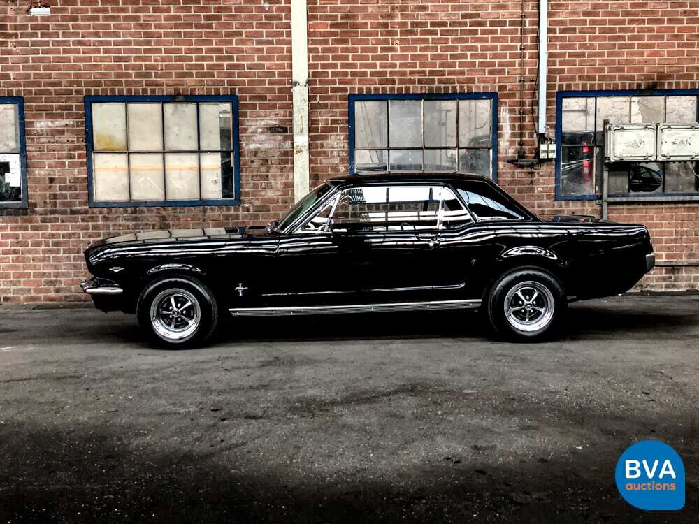 Ford-Mustang 4.7 V8 225 PS 1966.
