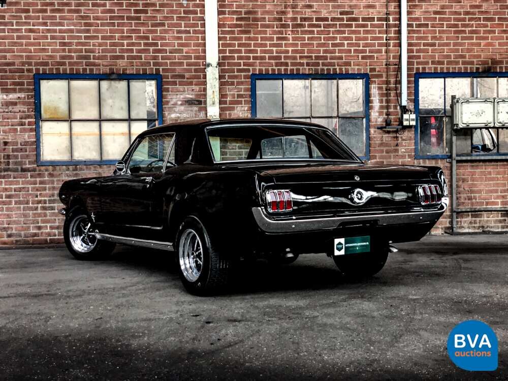 Ford-Mustang 4.7 V8 225 PS 1966.