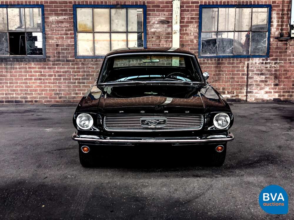 Ford-Mustang 4.7 V8 225 PS 1966.