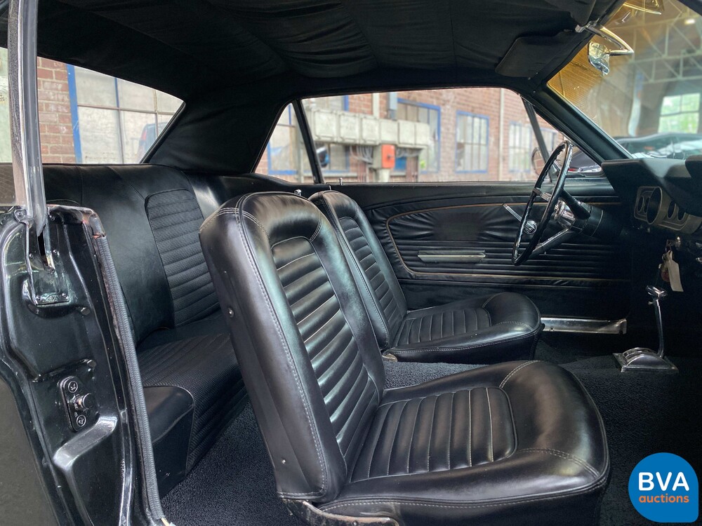 Ford-Mustang 4.7 V8 225 PS 1966.