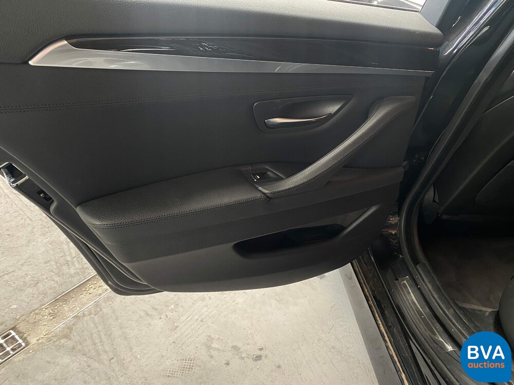 BMW 528i High Executive / F10 258 PS 2010.