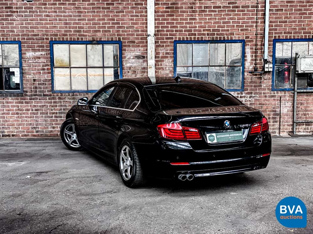 BMW 528i High Executive / F10 258 PS 2010.