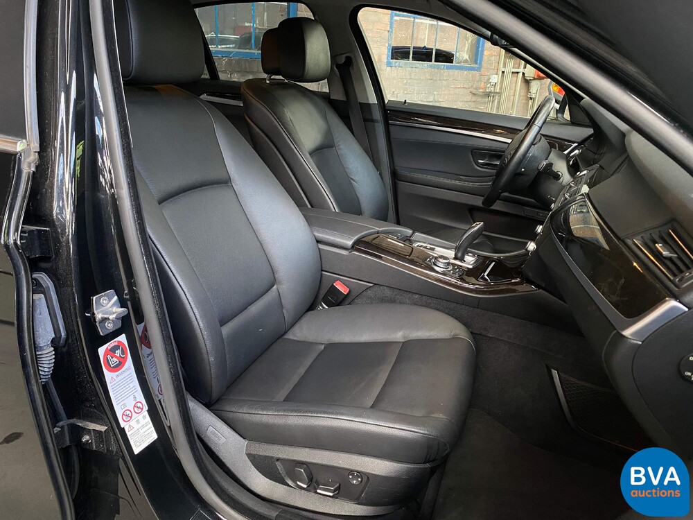 BMW 528i High Executive / F10 258 PS 2010.