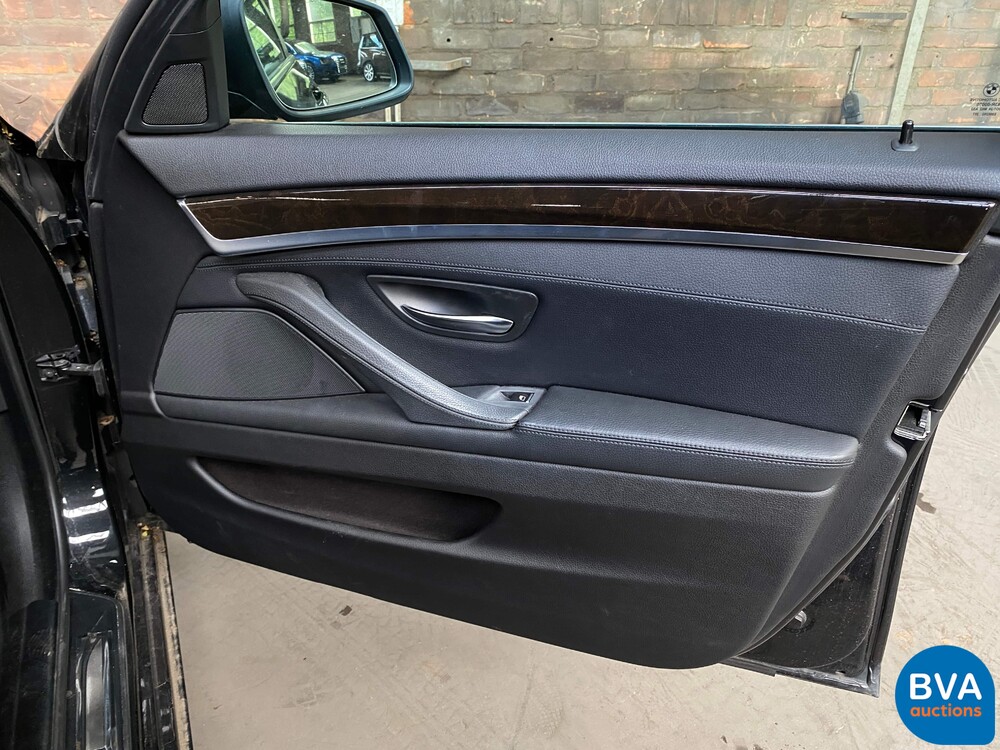 BMW 528i High Executive / F10 258 PS 2010.