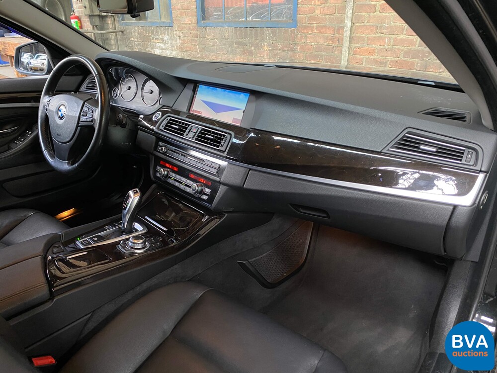 BMW 528i High Executive / F10 258 PS 2010.