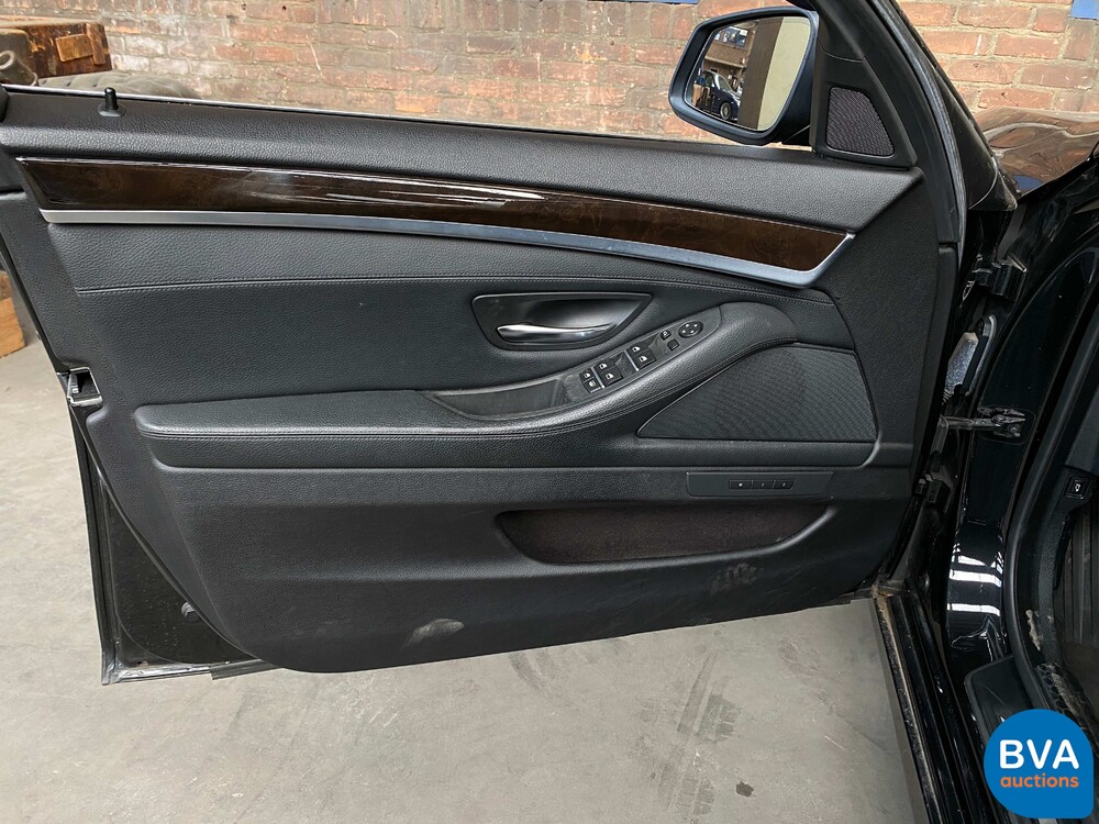 BMW 528i High Executive / F10 258 PS 2010.