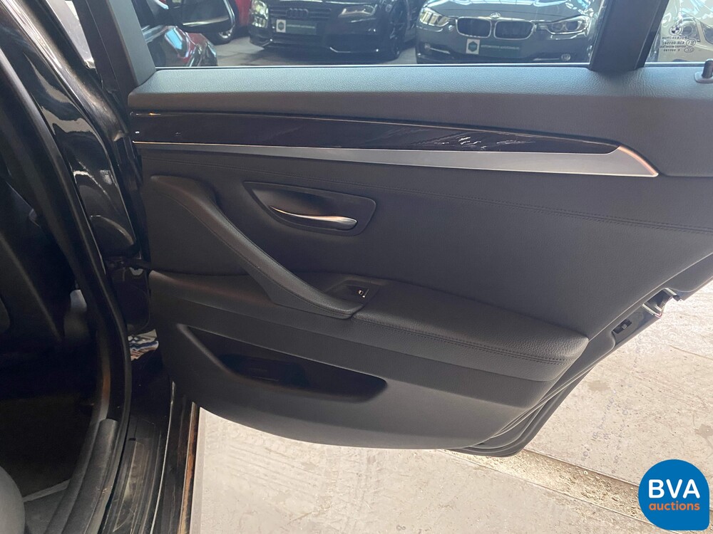 BMW 528i High Executive / F10 258 PS 2010.