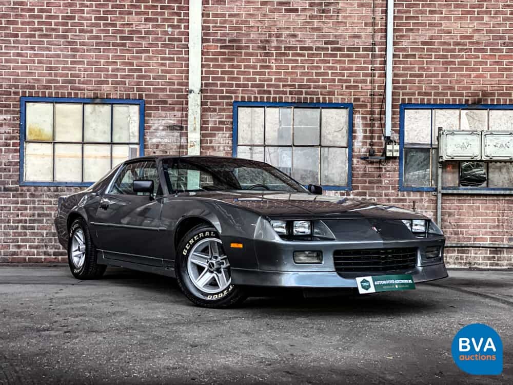 Chevrolet Camaro V6 140 PS 1990.