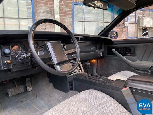 Chevrolet Camaro V6 140hp 1990.