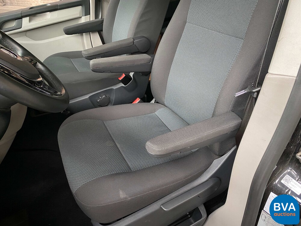 Volkswagen Transporter Dubbele Cabine 150pk 2017 -Origineel NL-, V-767-FF