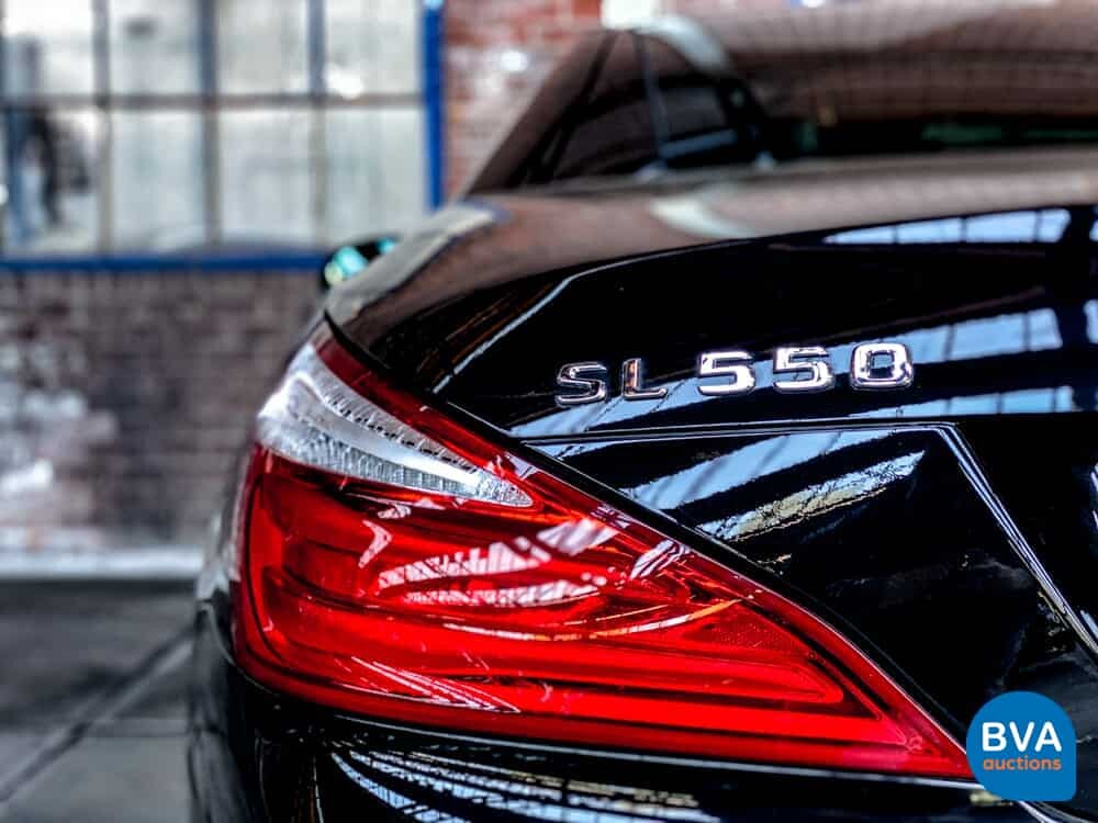 Mercedes-Benz SL550 AMG 4.6 V8 TT 435 PS 2013.