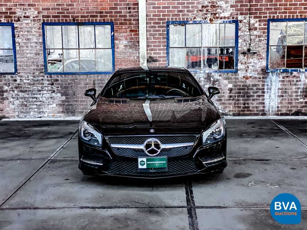 Mercedes-Benz SL550 AMG 4.6 V8 TT 435 PS 2013.