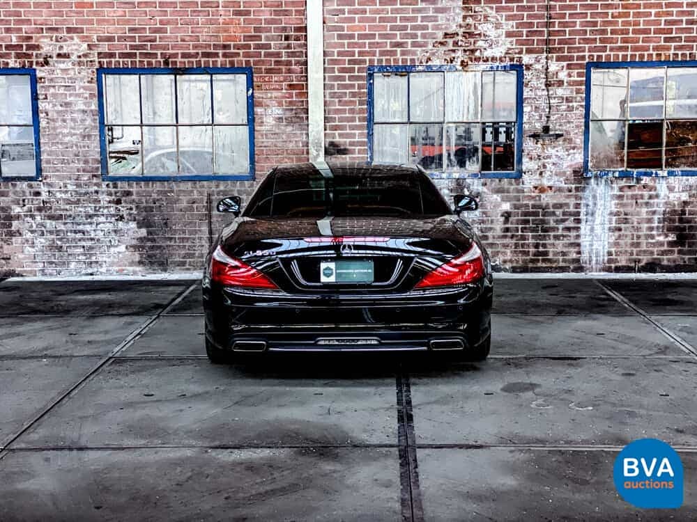 Mercedes-Benz SL550 AMG 4.6 V8 TT 435 PS 2013.