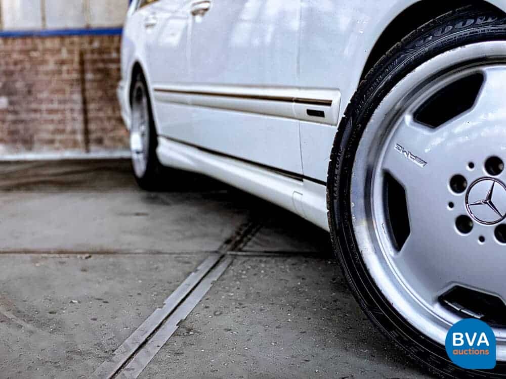 Mercedes-Benz E55 AMG Kombi 5.4 V8 354pk E-Klasse 2002 -YOUNGTIMER-, K-833-NL.