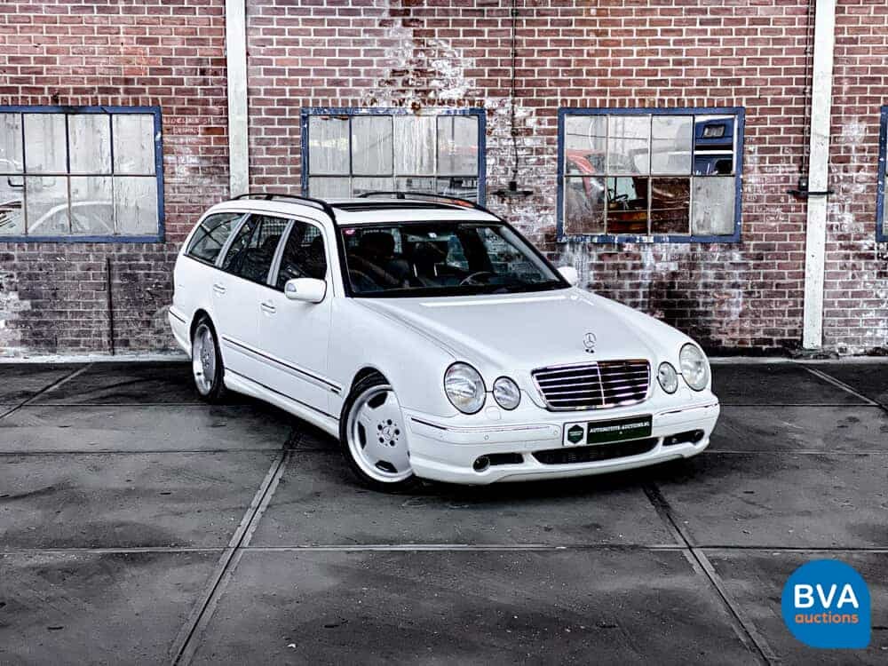 Mercedes-Benz E55 AMG Kombi 5.4 V8 354pk E-Klasse 2002 -YOUNGTIMER-, K-833-NL.