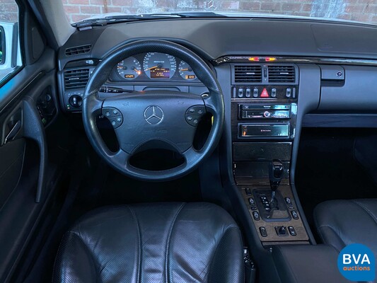 Mercedes-Benz E55 AMG Combi 5.4 V8 354pk E-Klasse 2002 -YOUNGTIMER-, K-833-NL