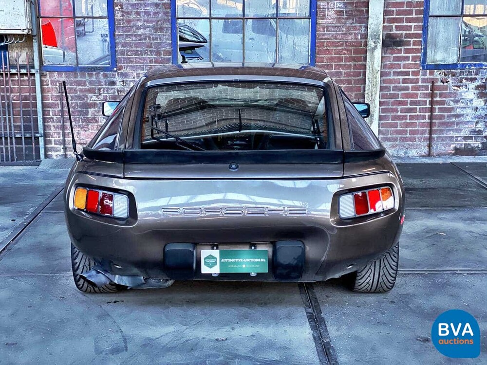 Porsche 928 5.0 V8 1984.