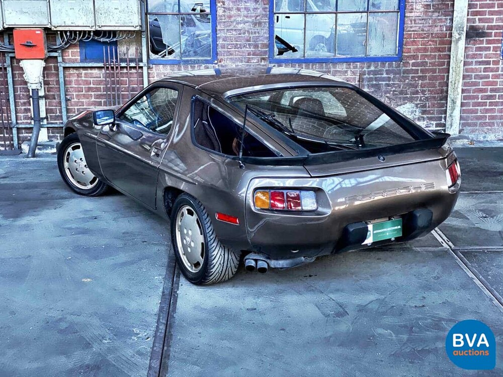 Porsche 928 5.0 V8 1984.
