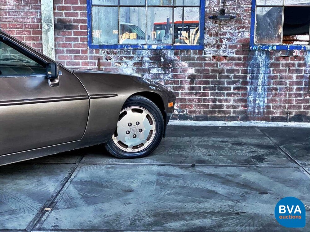 Porsche 928 5.0 V8 1984.