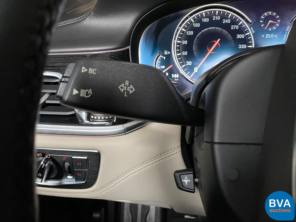 BMW M760Li xDrive V12 7er 609pk 2017 M760i M-Performance, ZS-365-F.