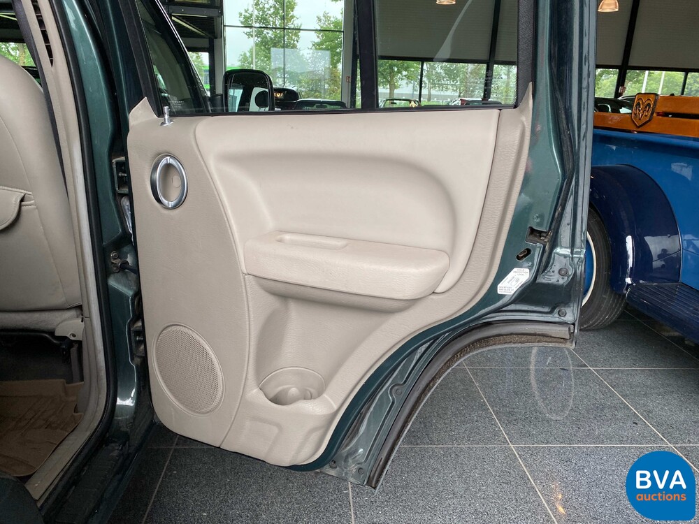 Jeep Cherokee 3.7i V6 Sport Plus 211pk 2001 -Org NL-, 64-HS-HK.