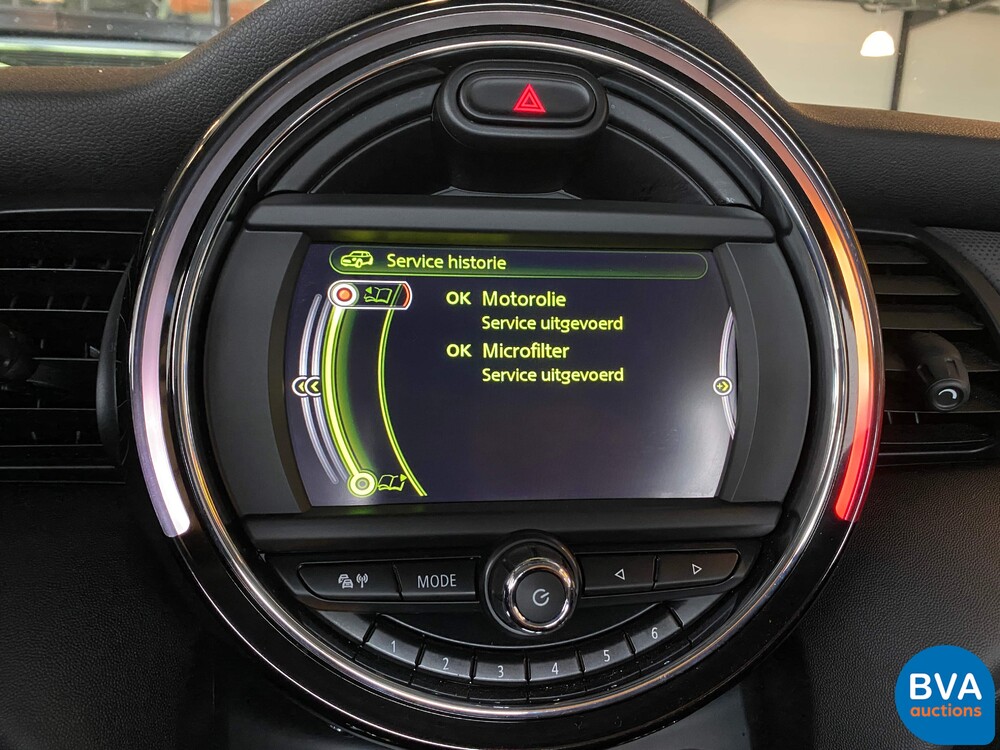 Mini Cooper Ernsthaftes Geschäft 1.5 136 PS 2015, KP-017-H.