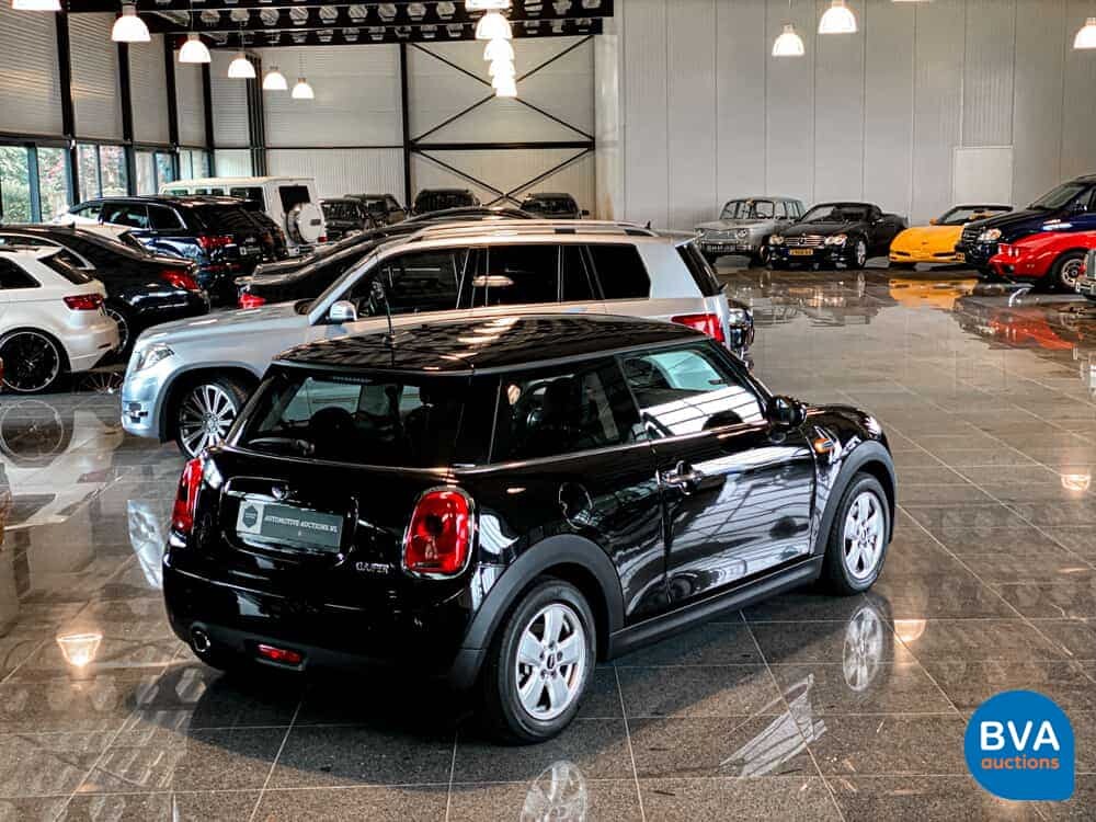 Mini Cooper Ernsthaftes Geschäft 1.5 136 PS 2015, KP-017-H.