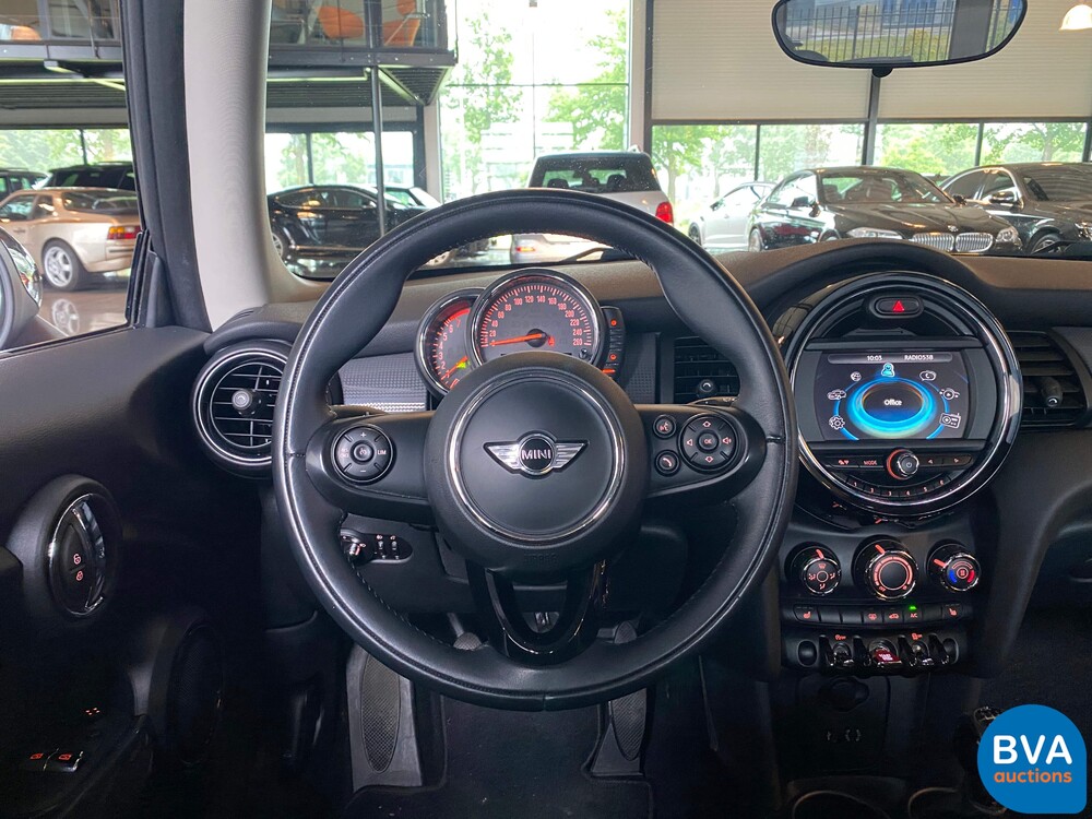 Mini Cooper Ernsthaftes Geschäft 1.5 136 PS 2015, KP-017-H.