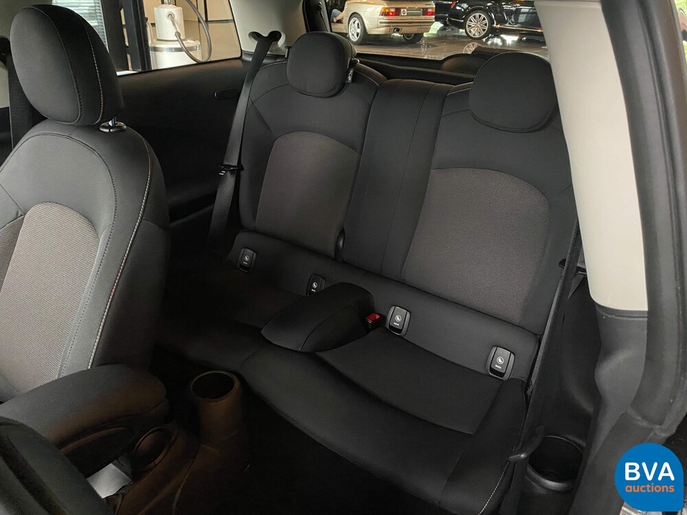 Mini Cooper Ernsthaftes Geschäft 1.5 136 PS 2015, KP-017-H.