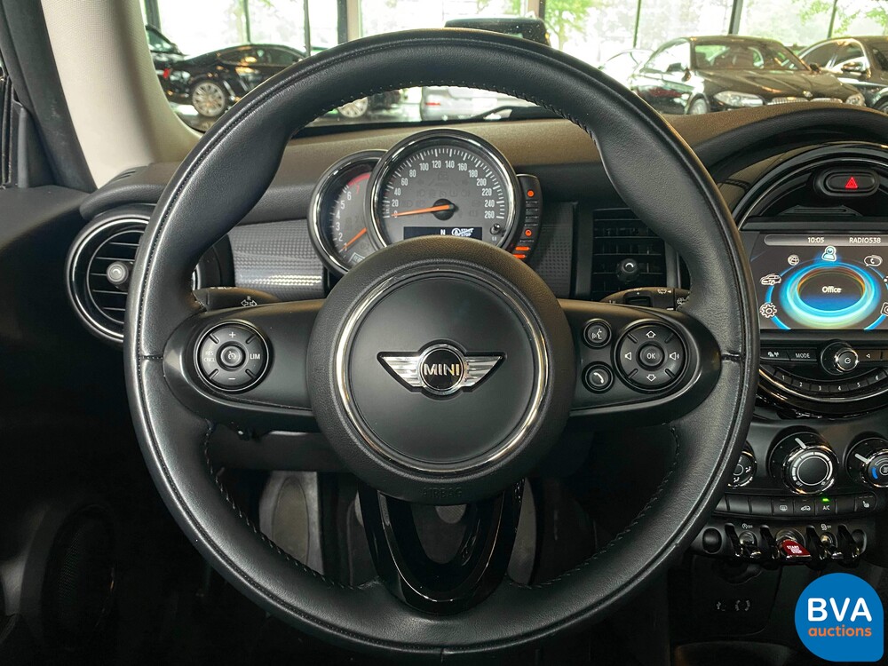 Mini Cooper Ernsthaftes Geschäft 1.5 136 PS 2015, KP-017-H.