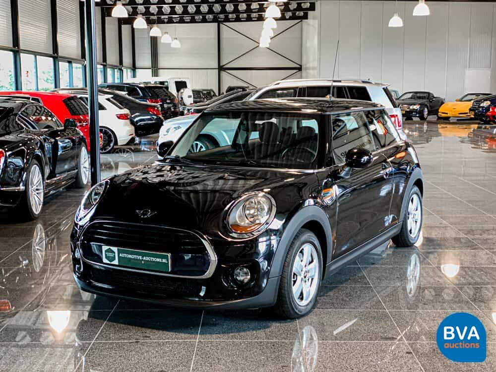 Mini Cooper Ernsthaftes Geschäft 1.5 136 PS 2015, KP-017-H.